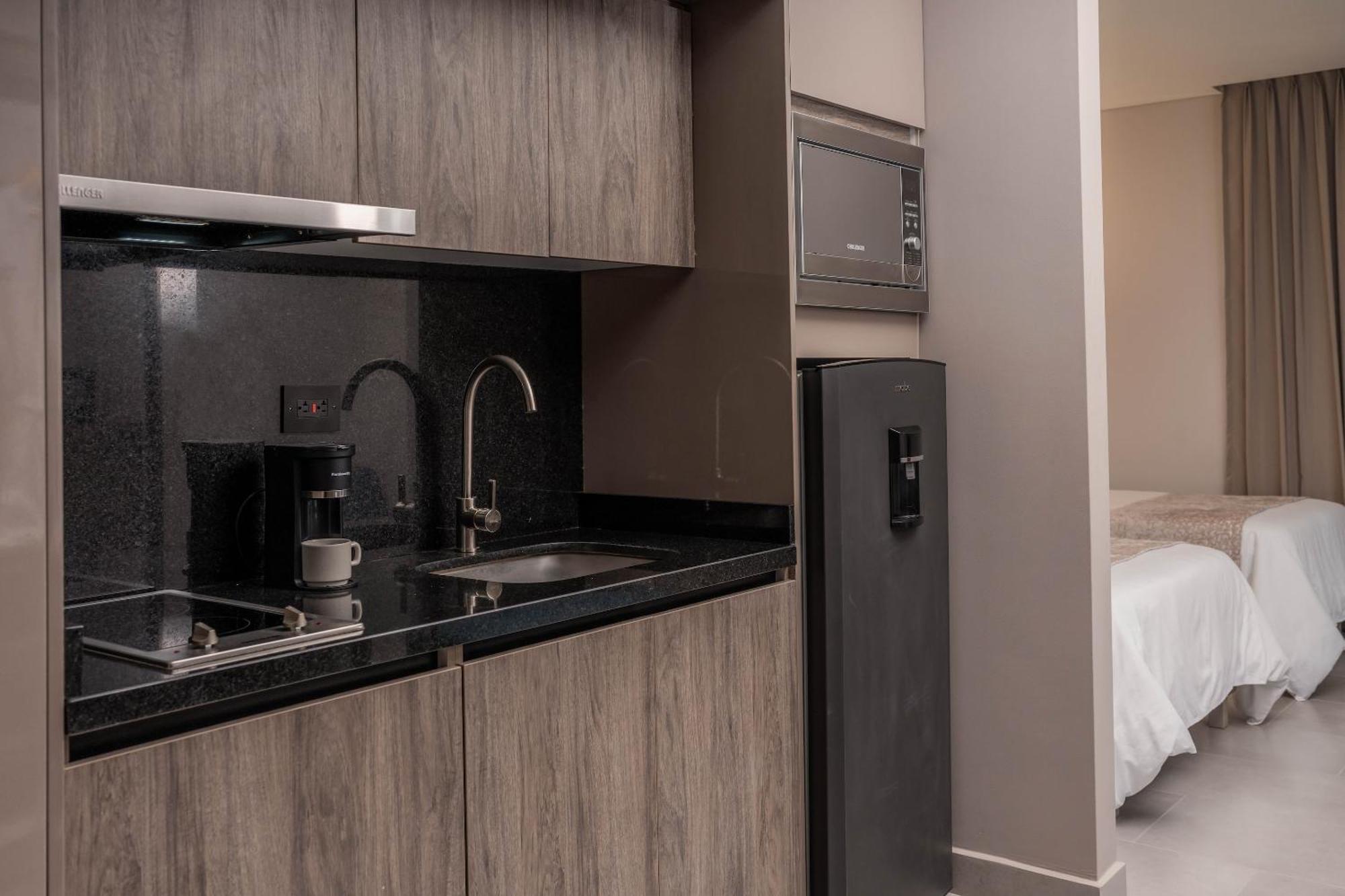 Amari Living Suites Barranquilla  Eksteriør billede